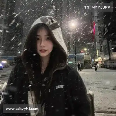 雷栋香
